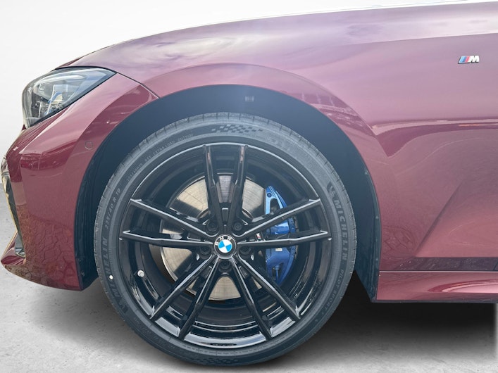 Vehicle image BMW 3 SERIES