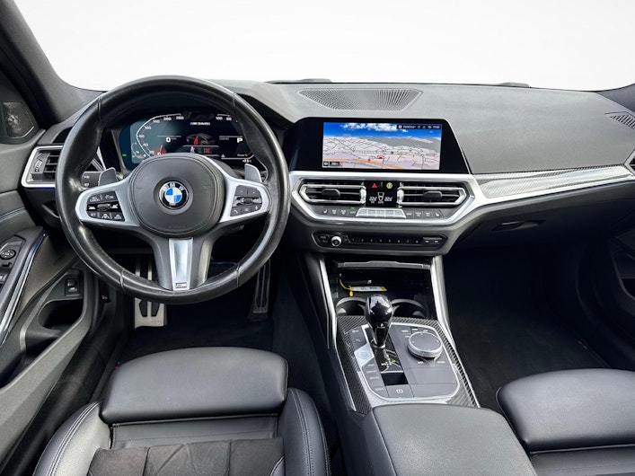 Vehicle image BMW 3 SERIES