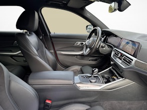 Vehicle image BMW M340i xDrive Touring