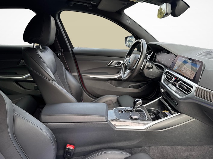 Vehicle image BMW 3 SERIES