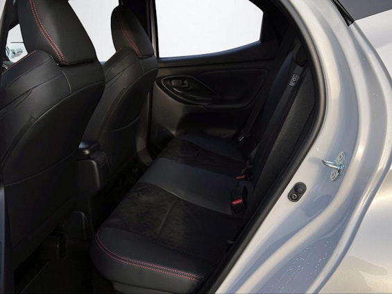 Vehicle image 10 Vehicle image 10