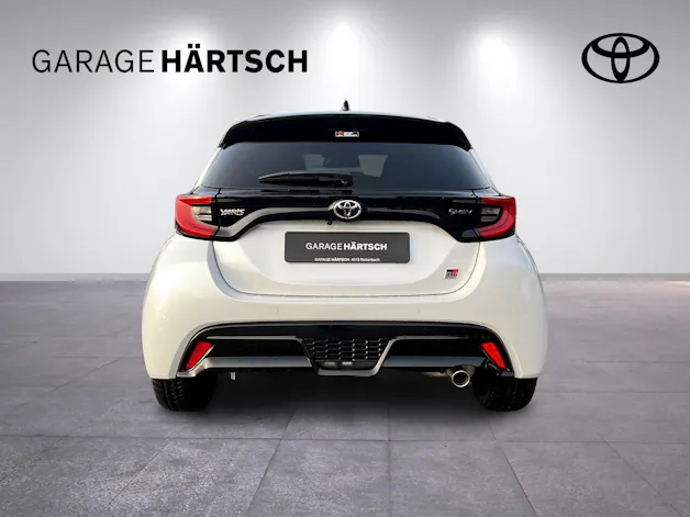 Toyota Yaris 1.5 VVT-i HSD GR Sport