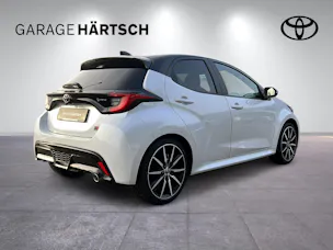 Toyota Yaris 1.5 VVT-i HSD GR Sport