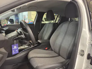 Peugeot 208 1.2 Hybrid Allure