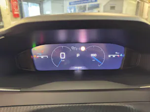 Peugeot 208 1.2 Hybrid Allure Premium