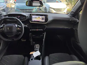 Peugeot 208 1.2 Hybrid GT