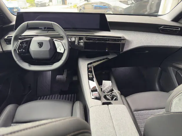 Peugeot 3008 1.6 Plug-in Hybrid Allure