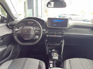 Peugeot 208 1.2 Hybrid Allure Premium