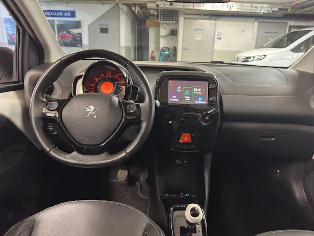 Peugeot 108 1.0 PureTech Allure Top ETG