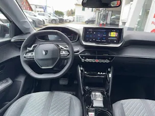 Peugeot 208 1.2 Hybrid Allure Premium