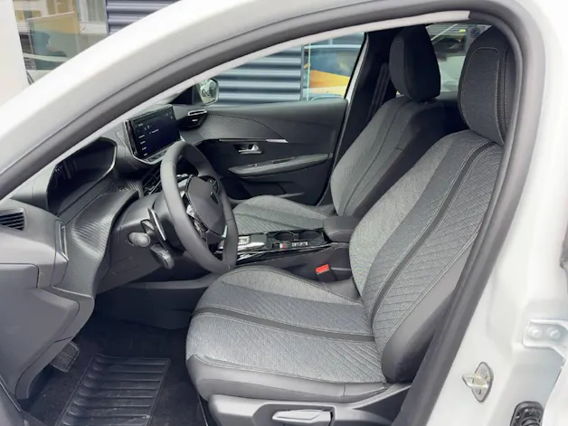 Peugeot 208 1.2 Hybrid Allure Premium