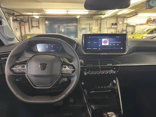 Peugeot 208 1.2 Hybrid Allure Premium