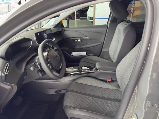 Peugeot 208 1.2 Hybrid Allure Premium