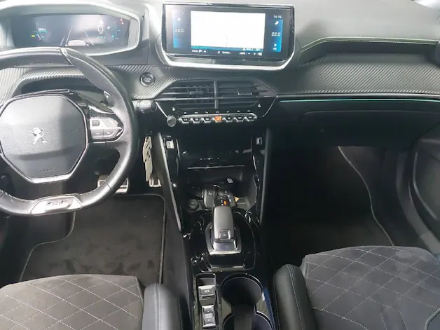 Peugeot 2008 1.2 PureTech 155 GT