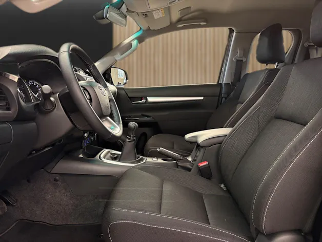 Toyota Hilux Extra Cab.-Pick-up 2.8 D-4D 204 Style