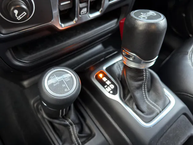 Jeep Wrangler 2.0 Unlimited Sahara Automatic