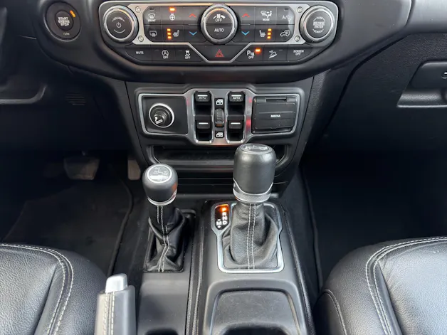 Jeep Wrangler 2.0 Unlimited Sahara Automatic