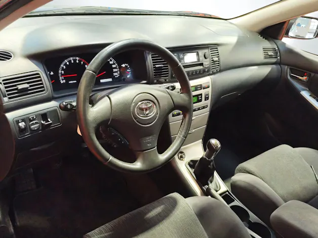 Toyota Corolla 1.6 VVT-i Linea Sol Dynamic