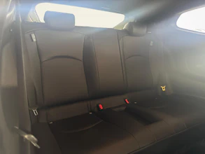 https://vehicle.imgix.net/4147086/814c26ec-e93b-44c0-8be6-8c7ee87f4b68.jpg