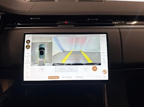 Vehicle image LAND ROVER Range Rover Sport 3.0 I6 300 SE Dynamic