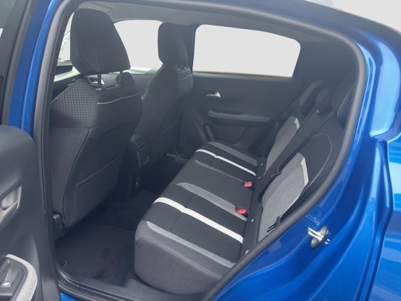 Vehicle image 13 Vehicle image 13