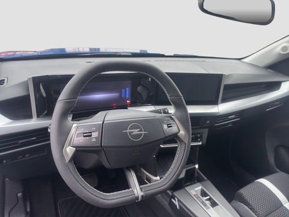 Vehicle image 10 Vehicle image 10