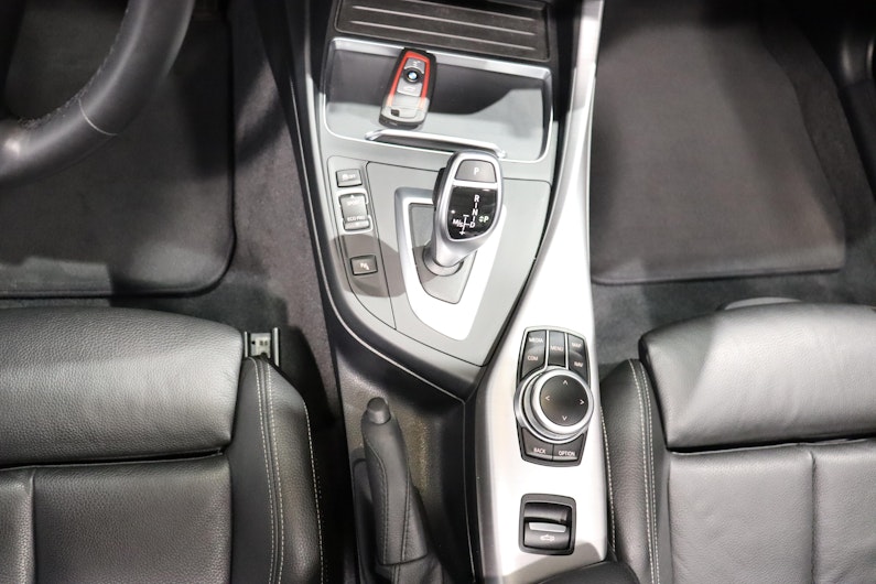 Vehicle image BMW 2 SERIES