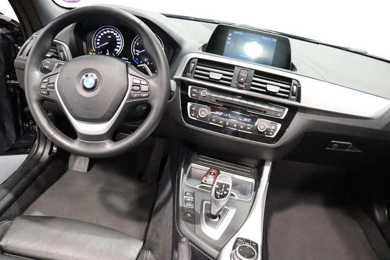 Vehicle image BMW 2 SERIES