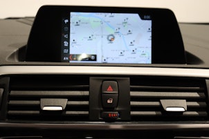 Vehicle image BMW 220i SAG Cabrio