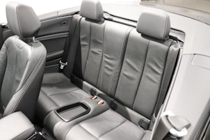 Vehicle image BMW 220i SAG Cabrio