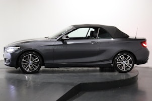 Vehicle image BMW 220i SAG Cabrio