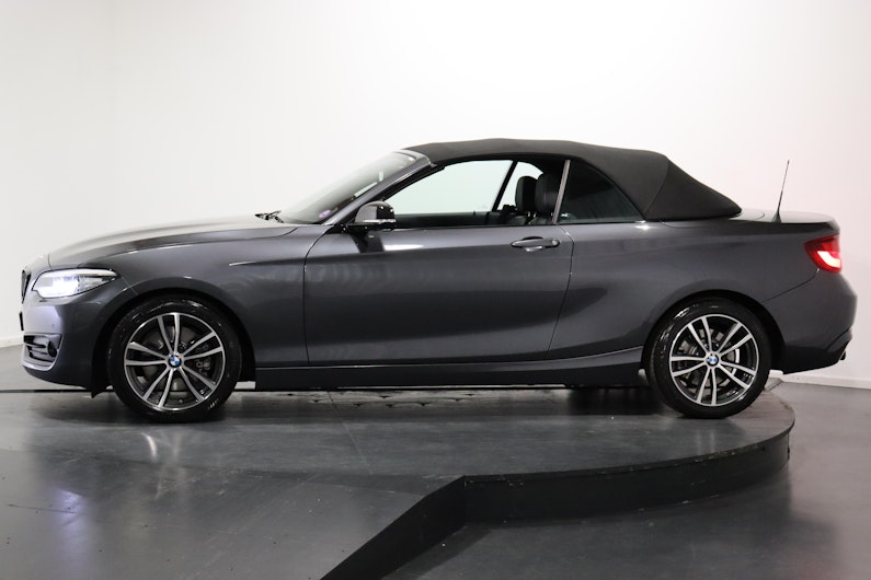 Vehicle image BMW 2 SERIES