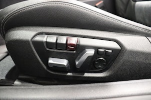 Vehicle image BMW 220i SAG Cabrio