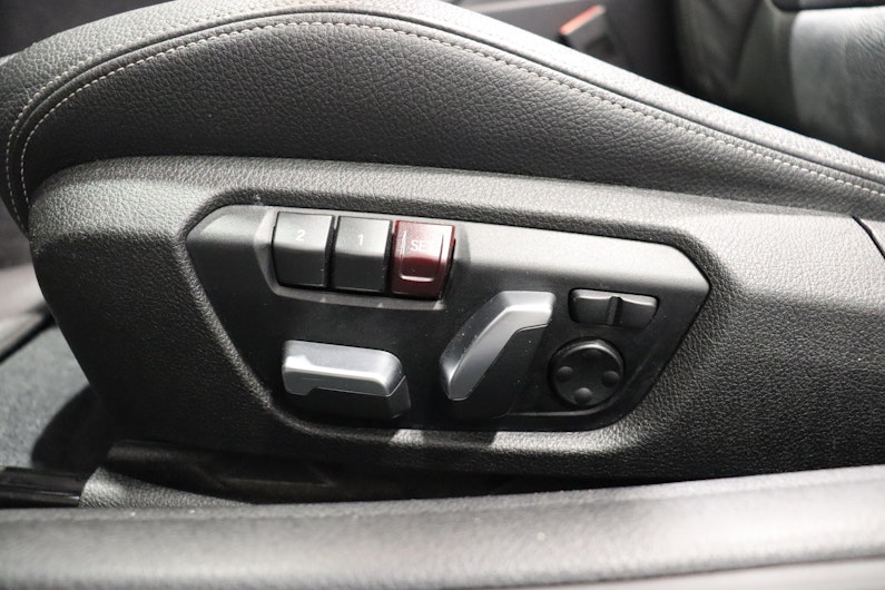 Vehicle image BMW 2 SERIES