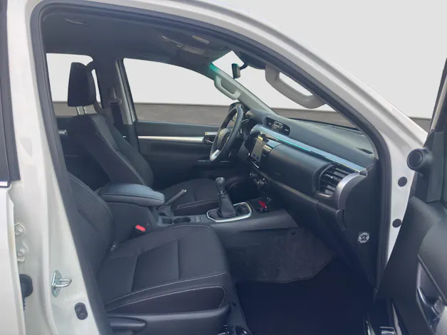 Toyota Hilux Double Cab.-Pick-up 2.8 D-4D 204 Style
