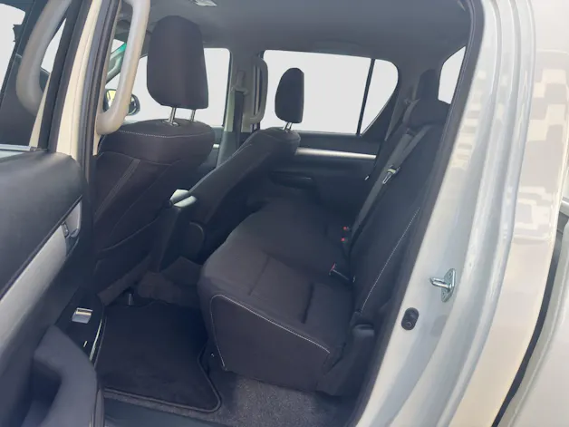 Toyota Hilux Double Cab.-Pick-up 2.8 D-4D 204 Style