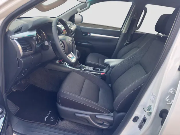 Toyota Hilux Double Cab.-Pick-up 2.8 D-4D 204 Style