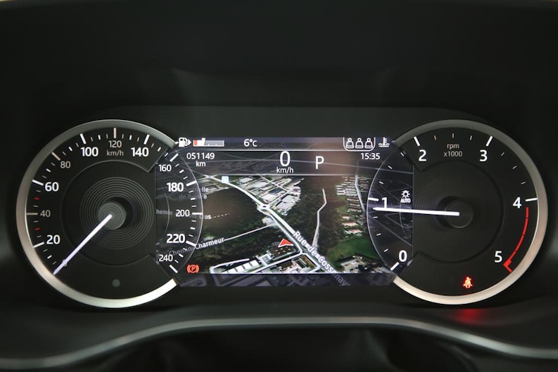 Vehicle image JAGUAR F-PACE