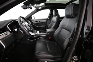 Vehicle image JAGUAR F-Pace 2.0 D I4 200 R-Dynamic SE AWD