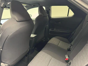 Fahrzeugbild TOYOTA C-HR 2.0 HEV Swiss Edition 4x4