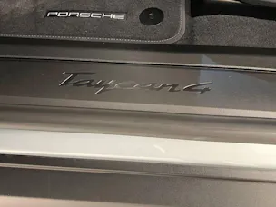 Porsche Taycan 4 Cross Turismo