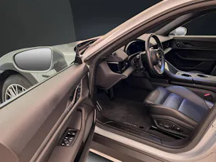 Porsche Taycan 4 Cross Turismo