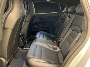 Porsche Taycan 4 Cross Turismo