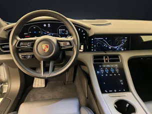 Porsche Taycan 4 Cross Turismo
