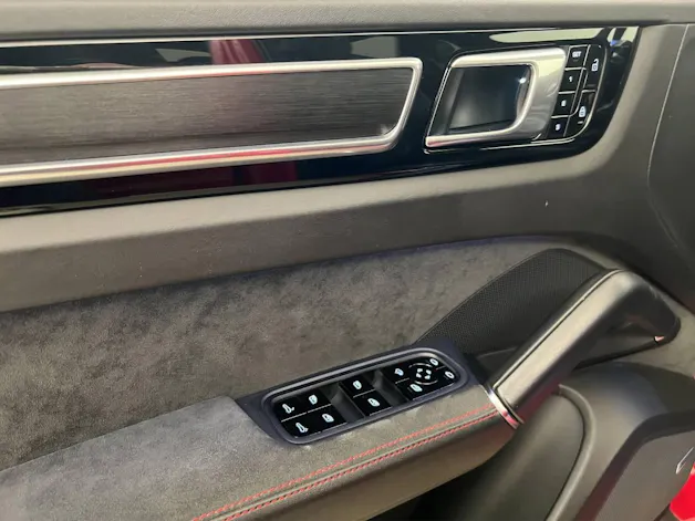 Porsche Cayenne GTS