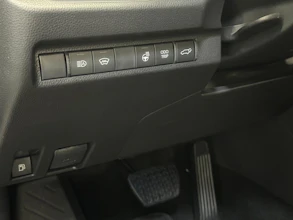 https://vehicle.imgix.net/4147234/8afb7296-92b7-4e73-b40c-387c072de67c.jpg
