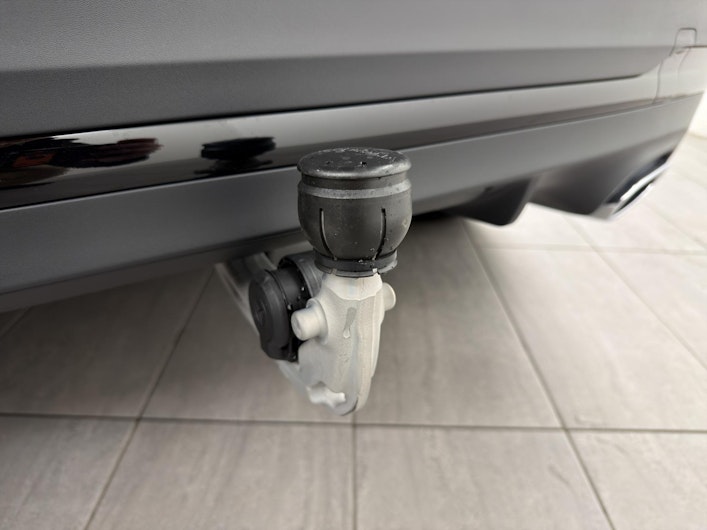 Vehicle image MERCEDES-BENZ GLA 250