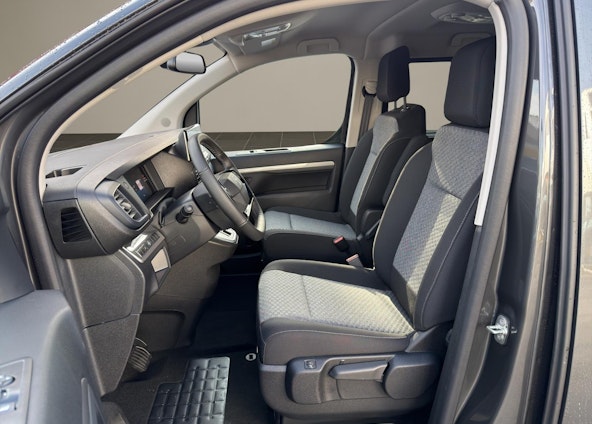 Vehicle image 8 Vehicle image 8