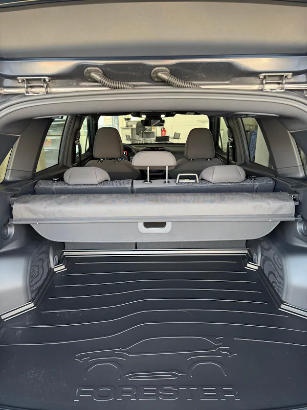 Subaru Forester Station 2.0i e-Boxer Swiss Plus