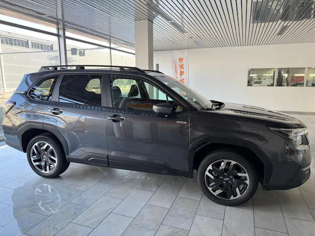 Subaru Forester Station 2.0i e-Boxer Swiss Plus